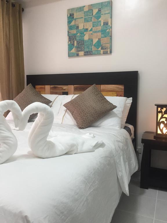 Aaa Condominium Tagaytay City Bagian luar foto